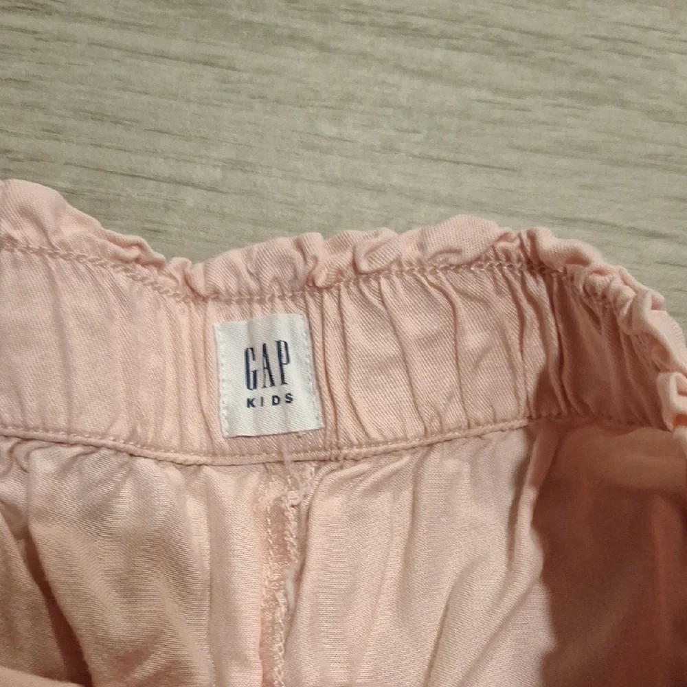 🦔 GAP Pink Ruffle Shorts🍍